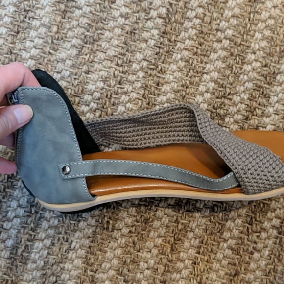 Suede and Knit Thong Sandals European 36 New - Picture 7 of 10